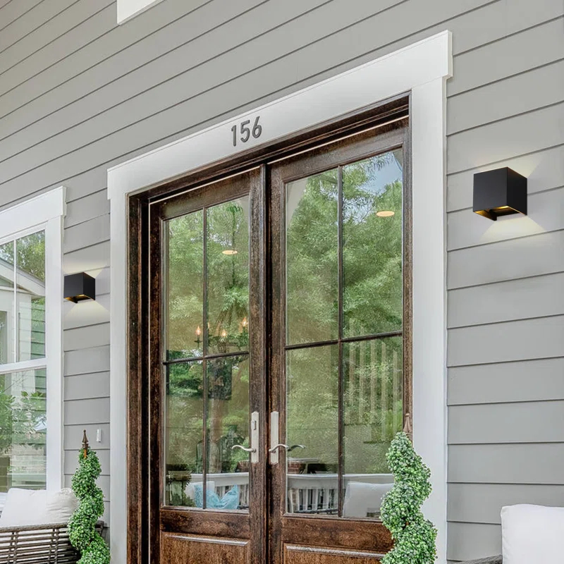 Agetina LED Wall Light