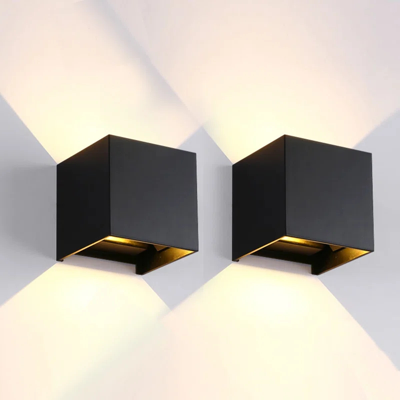 Agetina LED Wall Light