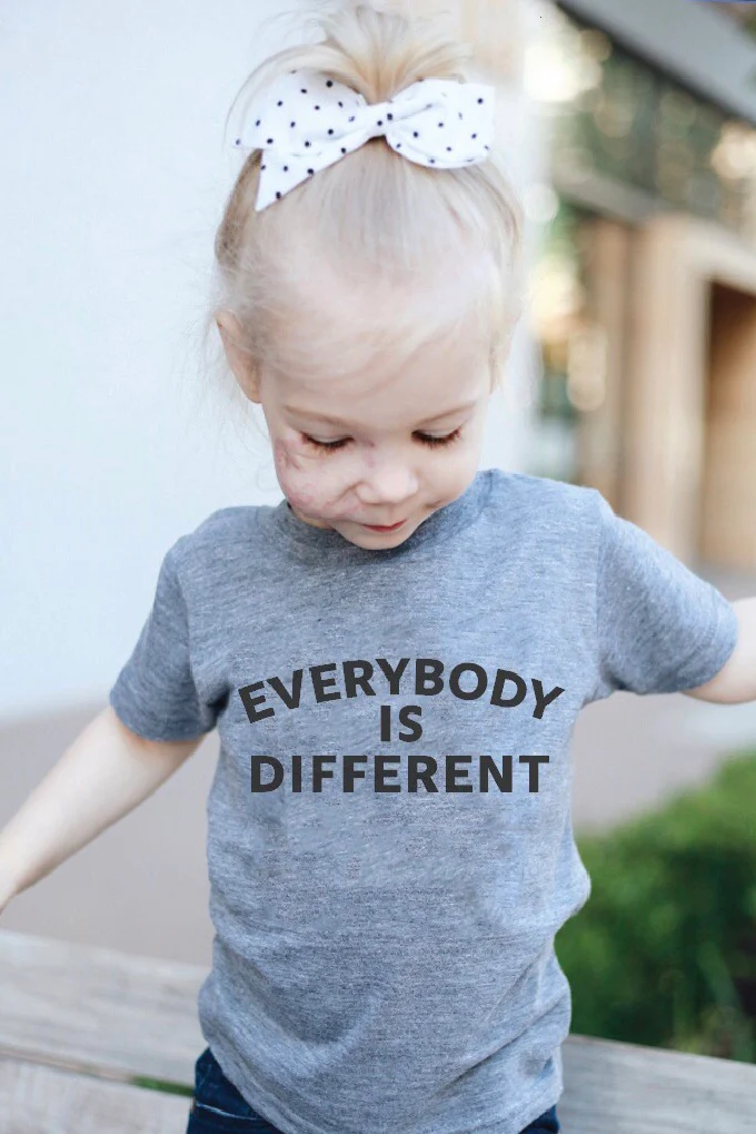 EVERYBODY IS DIFFERENT, DIFFERENT IS NORMAL KIDS T-SHIRT