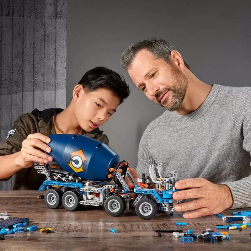 - 42112 TECHNIC CONCRETE MIXER TRUCK