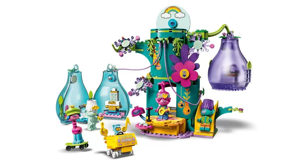 - 41255 TROLLS POP VILLAGE CELEBRATION