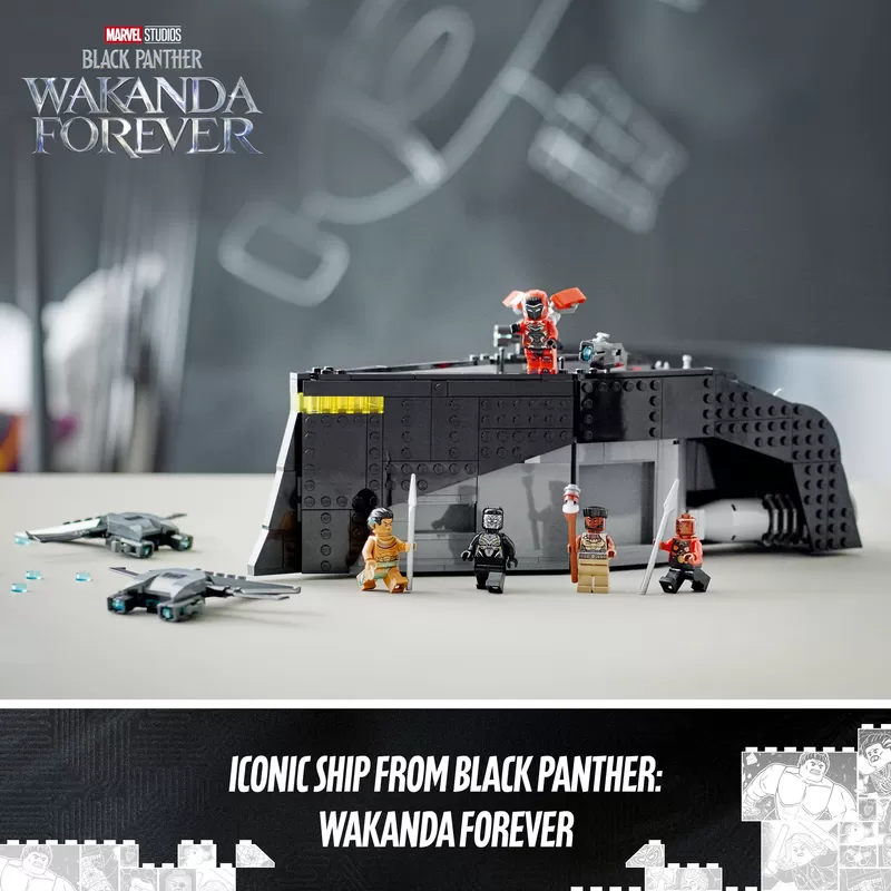 - 76214 SUPER HEROES BLANK PANTHER WAR ON THE WATER