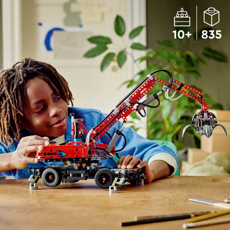 - 42144 TECHNIC MATERIAL HANDLER