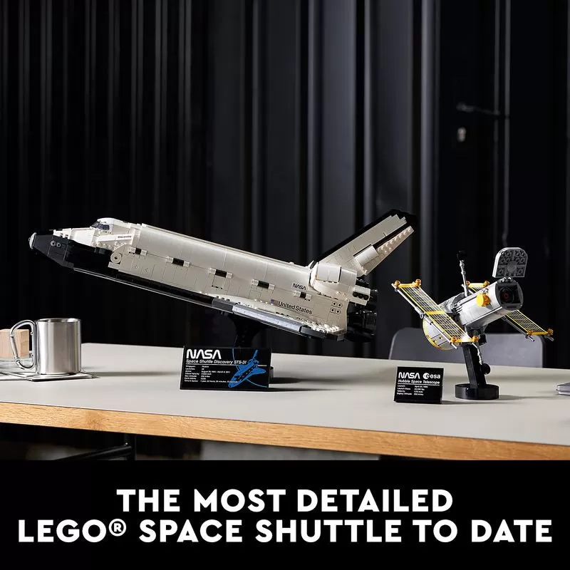 - 10283 ICONS NASA SPACE SHUTTLE DISCOVERY