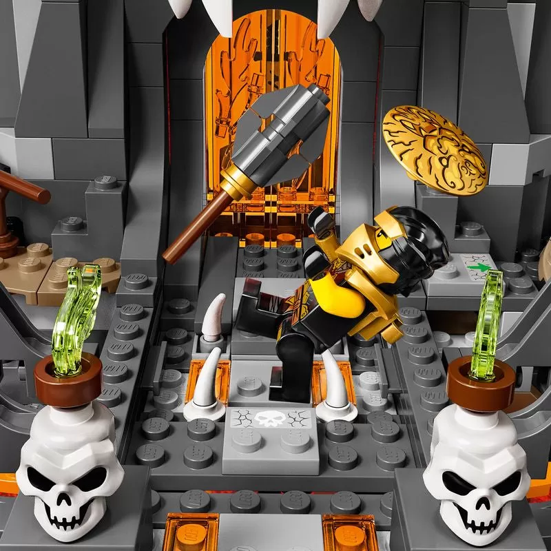 - 71722 NINJAGO SKULL SORCERERS DUNGEONS