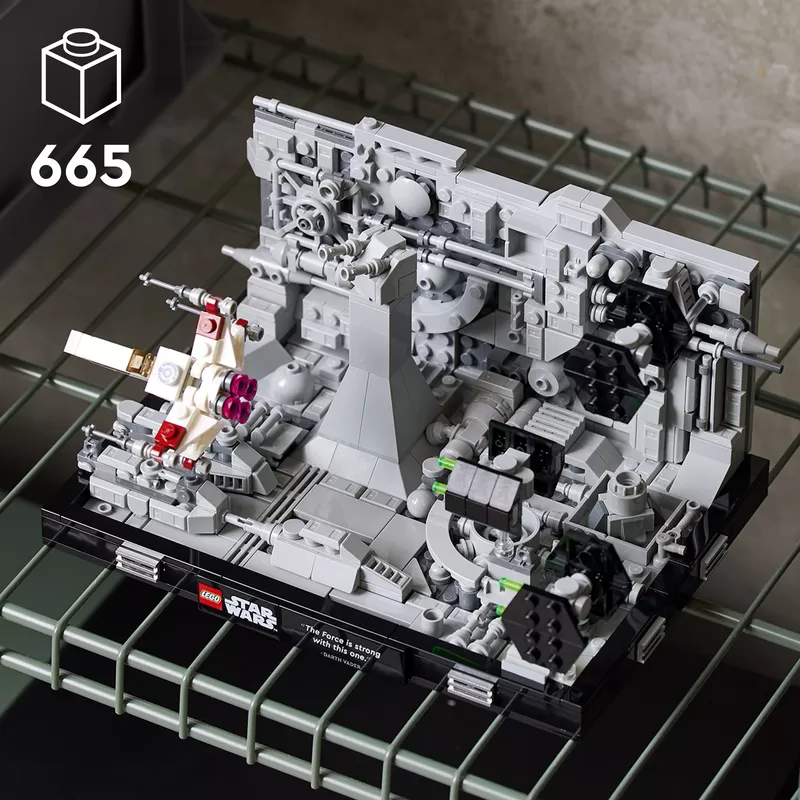 - - DEATH STAR TRENCH RUN DIORAMA 75329 BUILDING KIT