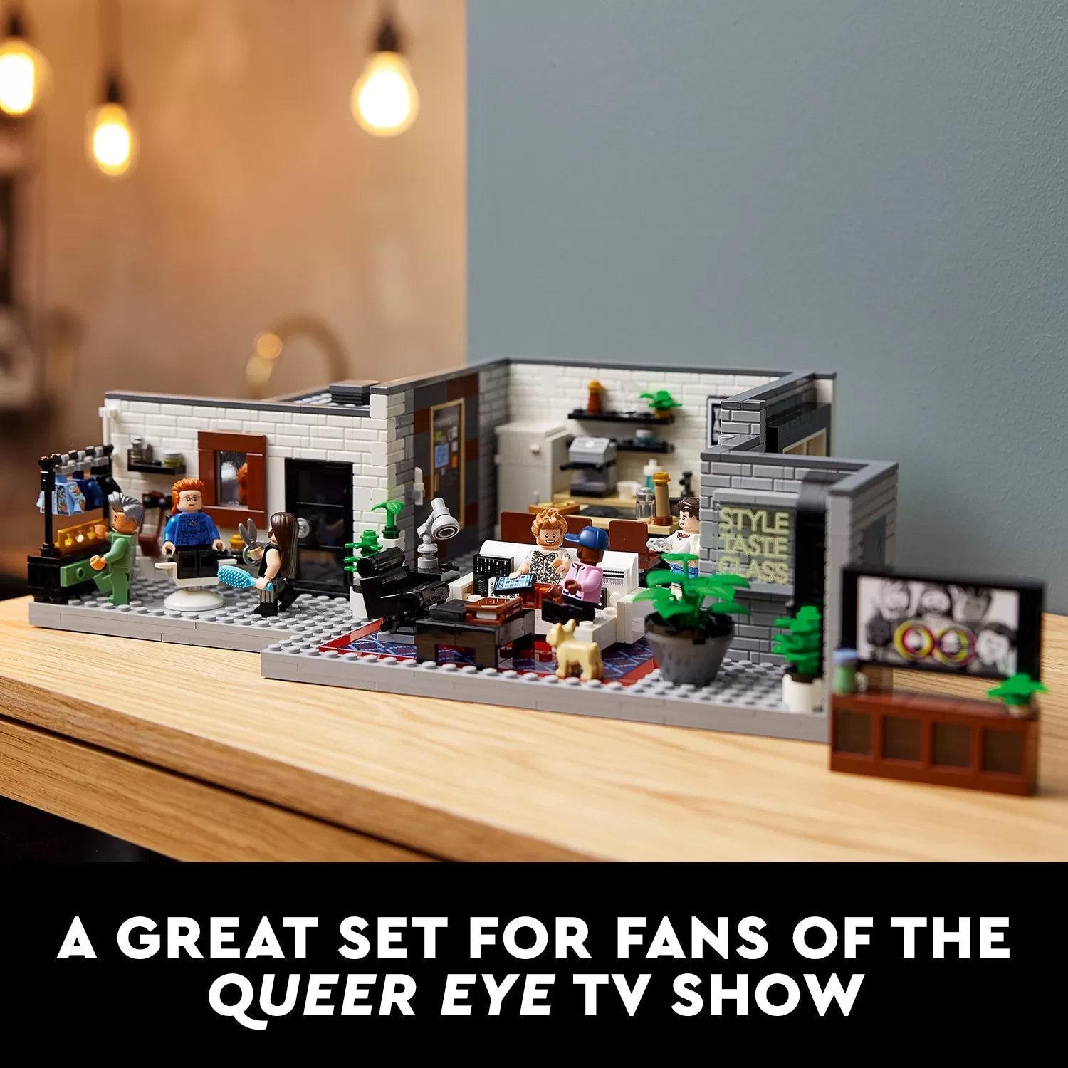 - 10291 ICONS QUEER EYE – THE FAB 5 LOFT