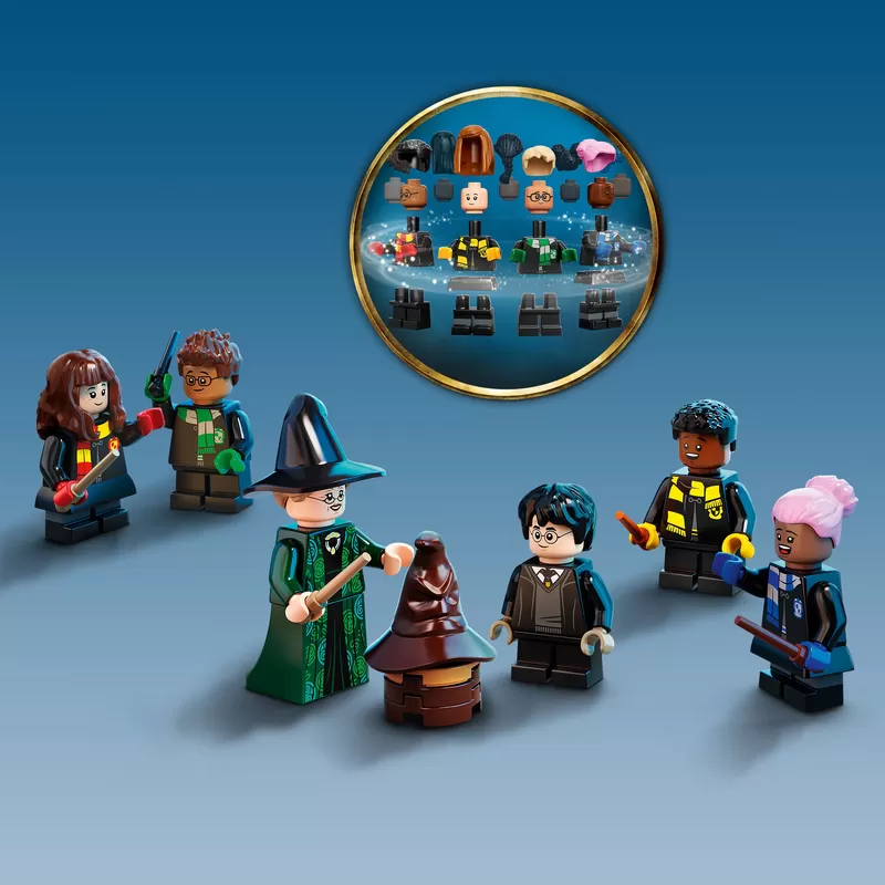 - HARRY POTTERTM HOGWARTSTM MAGICAL TRUNK 76399 BUILDING KIT