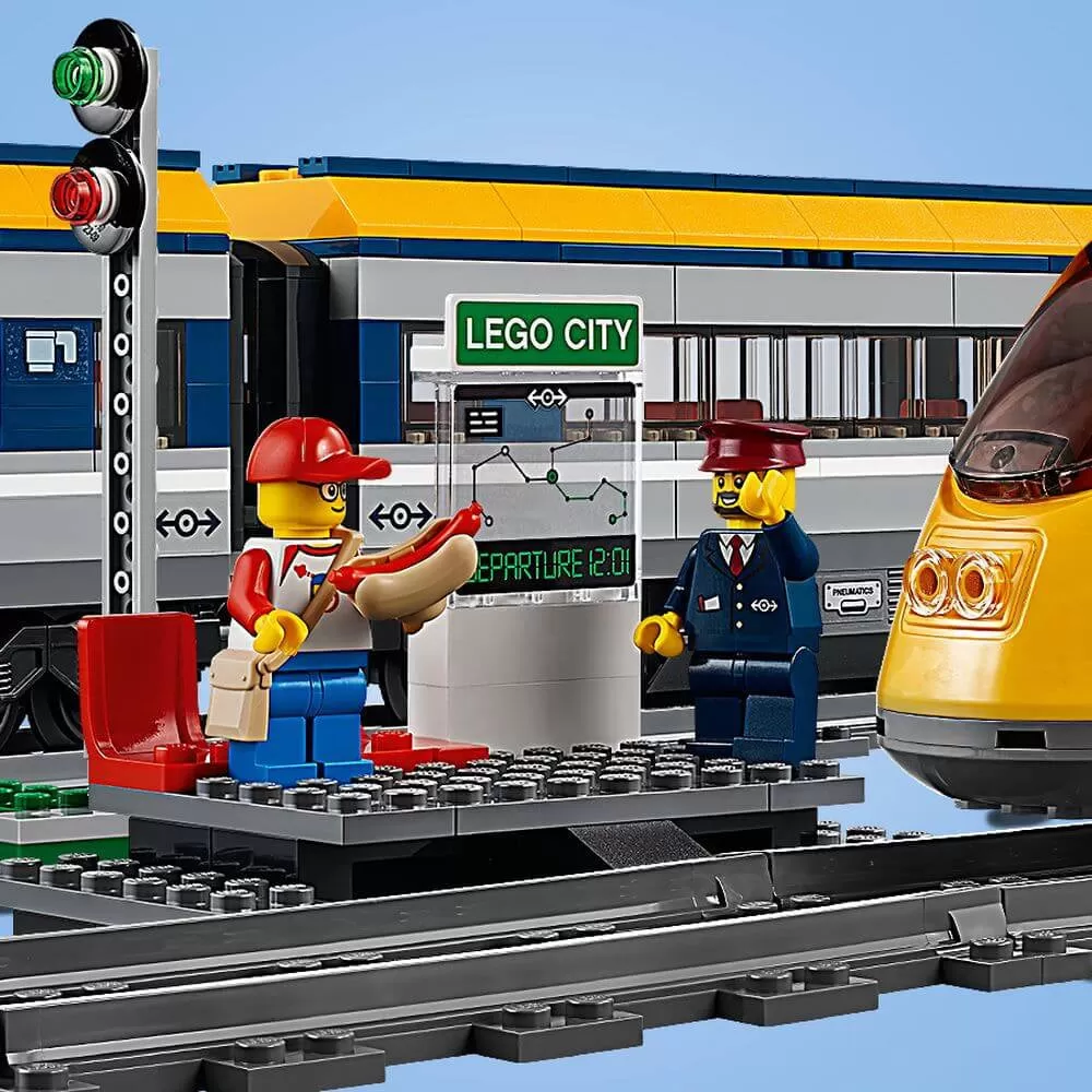 - 60197 CITY PASSENGER TRAIN