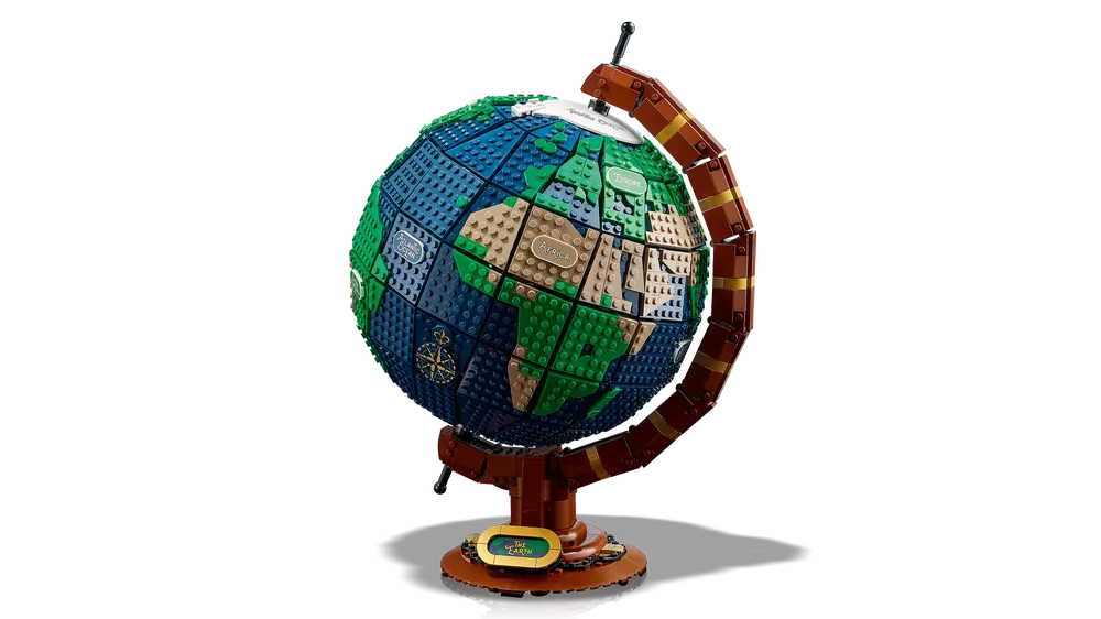 - 21332 IDEAS THE GLOBE