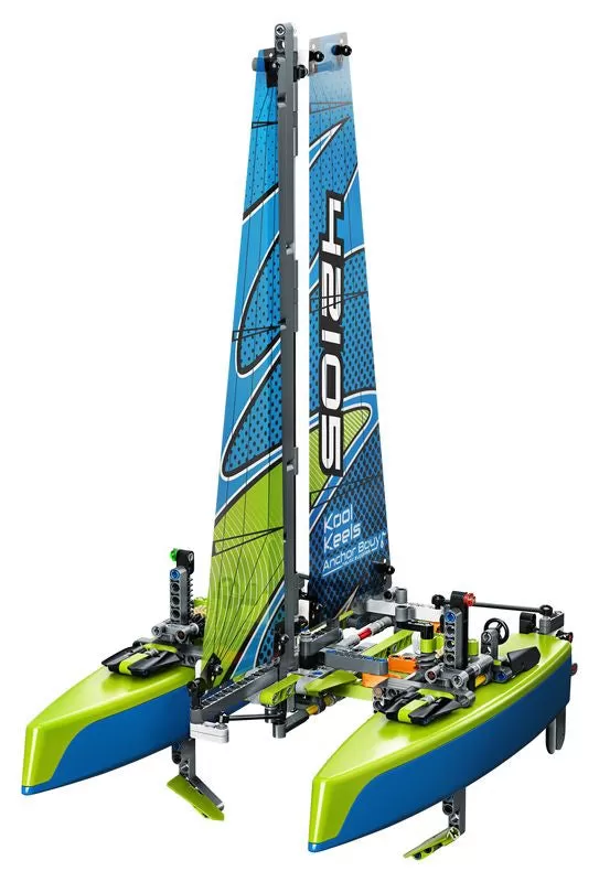 - 42105 TECHNIC CATAMARAN
