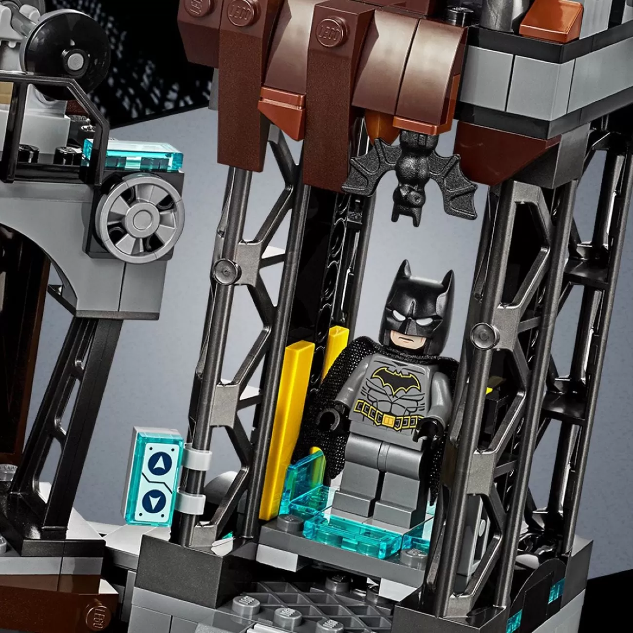 - 76122 DC SUPER HEROES BATCAVE CLAYFACE INVASION