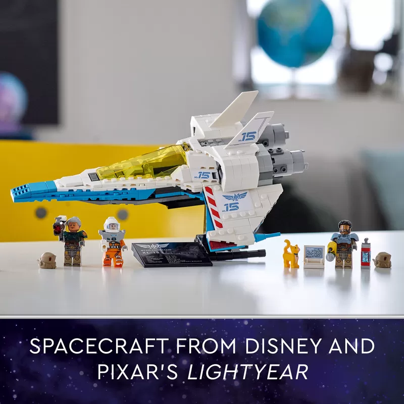 - 76832 - PIXAR LIGHTYEAR XL-15 SPACESHIP