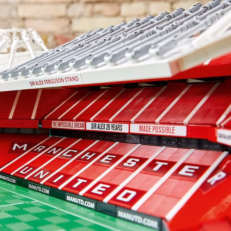 - 10272 CREATOR EXPERT OLD TRAFFORD - MANCHESTER UNITED
