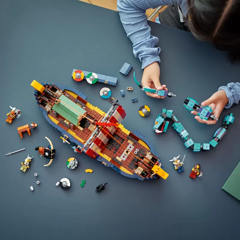 - 31132 CREATOR VIKING SHIP AND THE MIDGARD SERPENT