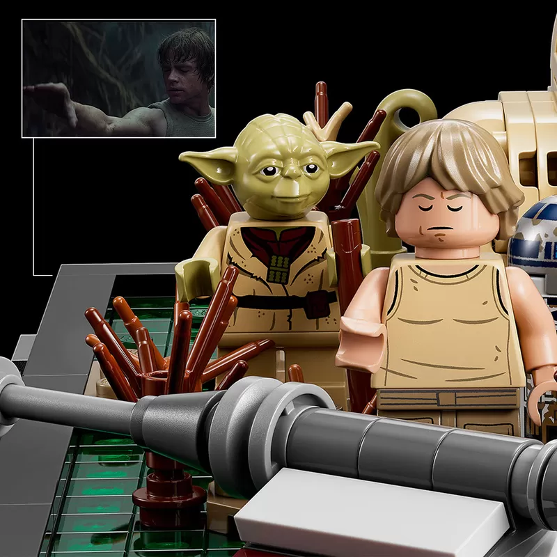 - - DAGOBAH JEDI TRAINING DIORAMA 75330 BUILDING KIT