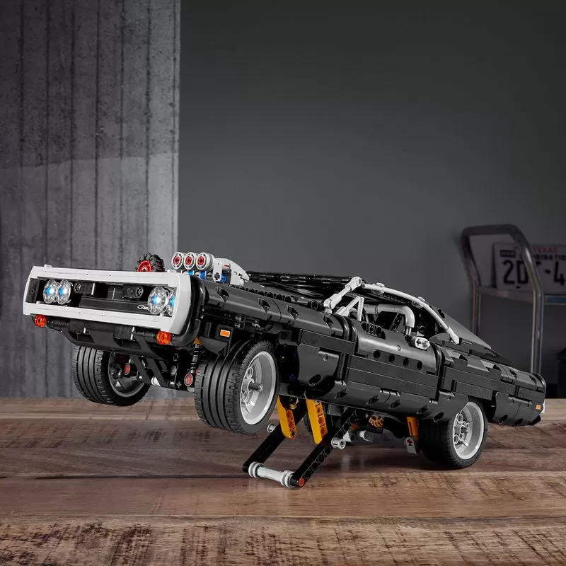 - 42111 TECHNIC DOMS DODGE CHARGER