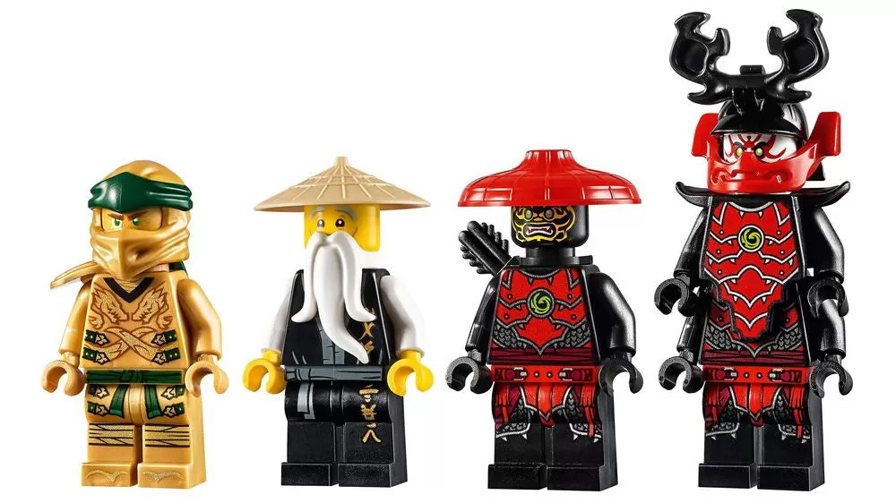 - 71702 NINJAGO GOLDEN MECH