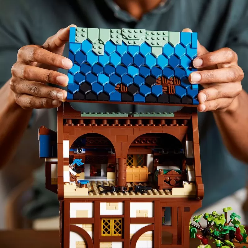 - 21325 - IDEAS MEDIEVAL BLACKSMITH