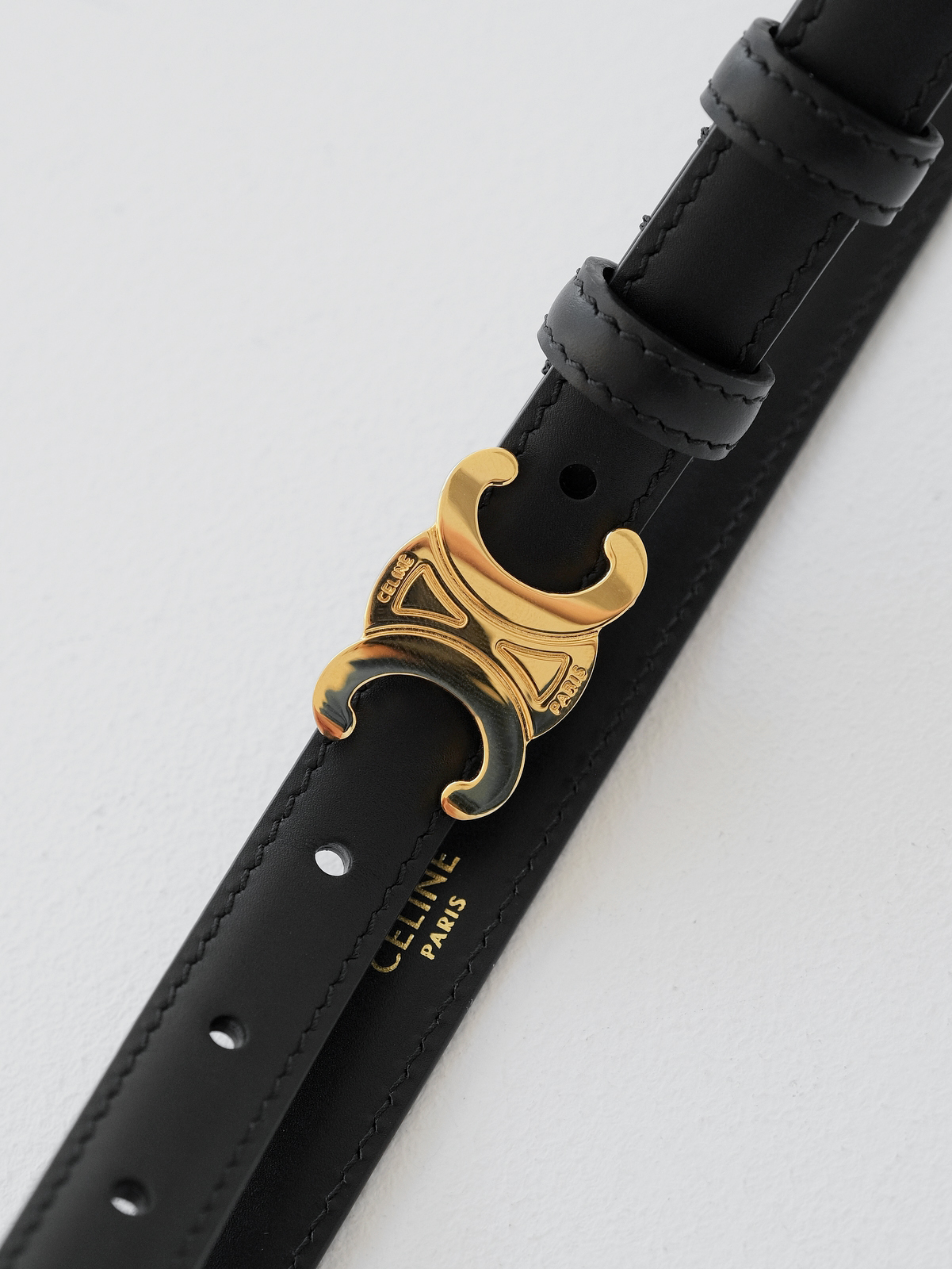 CELIN*ETRIOMPHE Arc de Triomphe cow leather belt with black gold buckle for men and women.