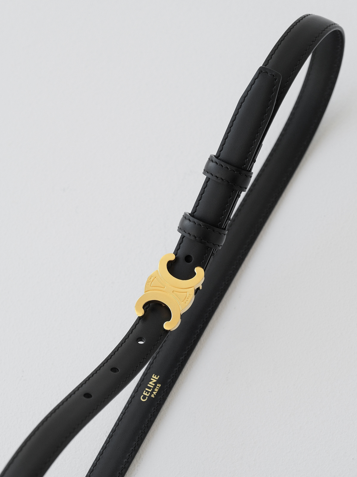 CELIN*ETRIOMPHE Arc de Triomphe cow leather belt with black gold buckle for men and women.