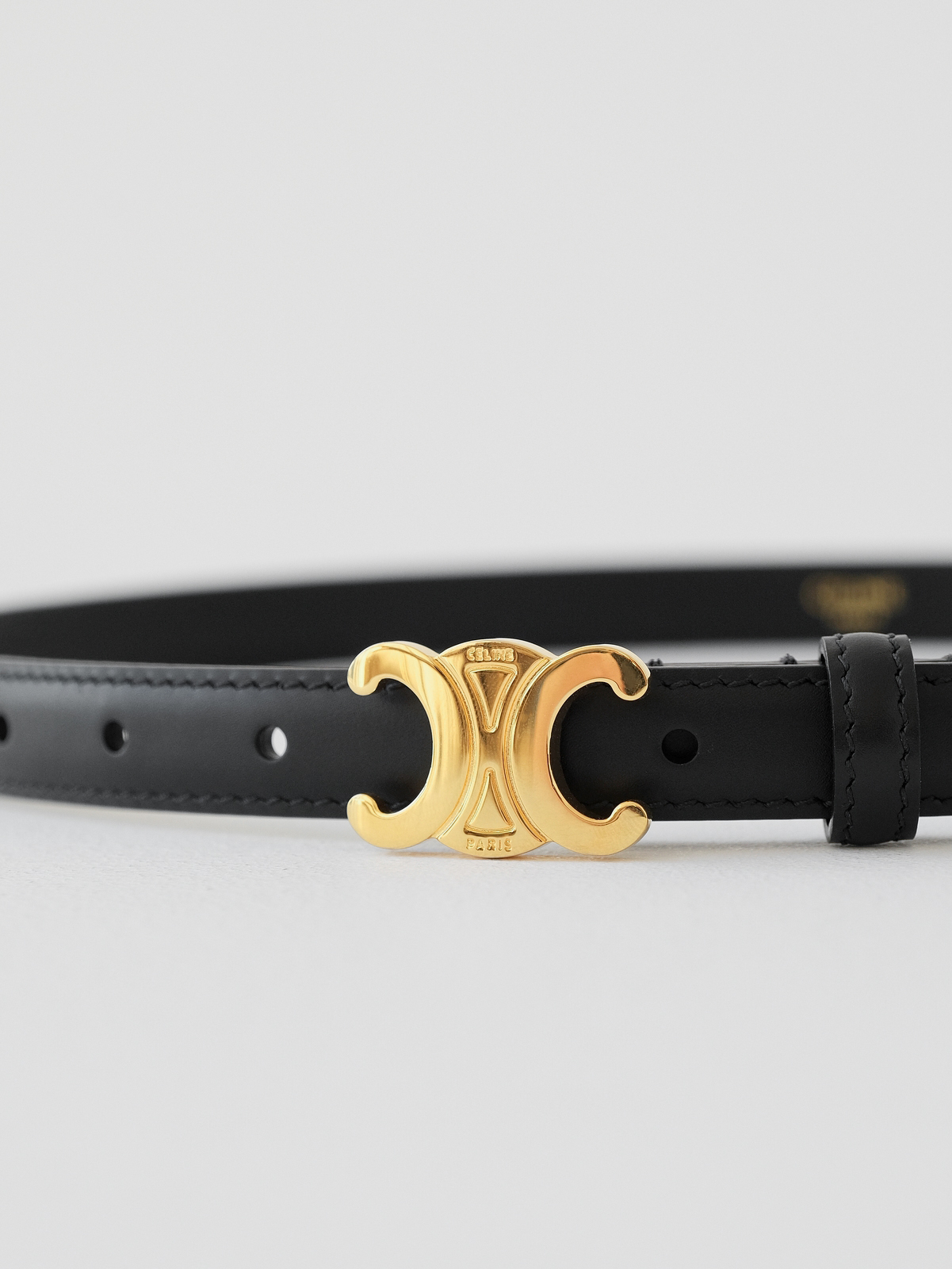 CELIN*ETRIOMPHE Arc de Triomphe cow leather belt with black gold buckle for men and women.