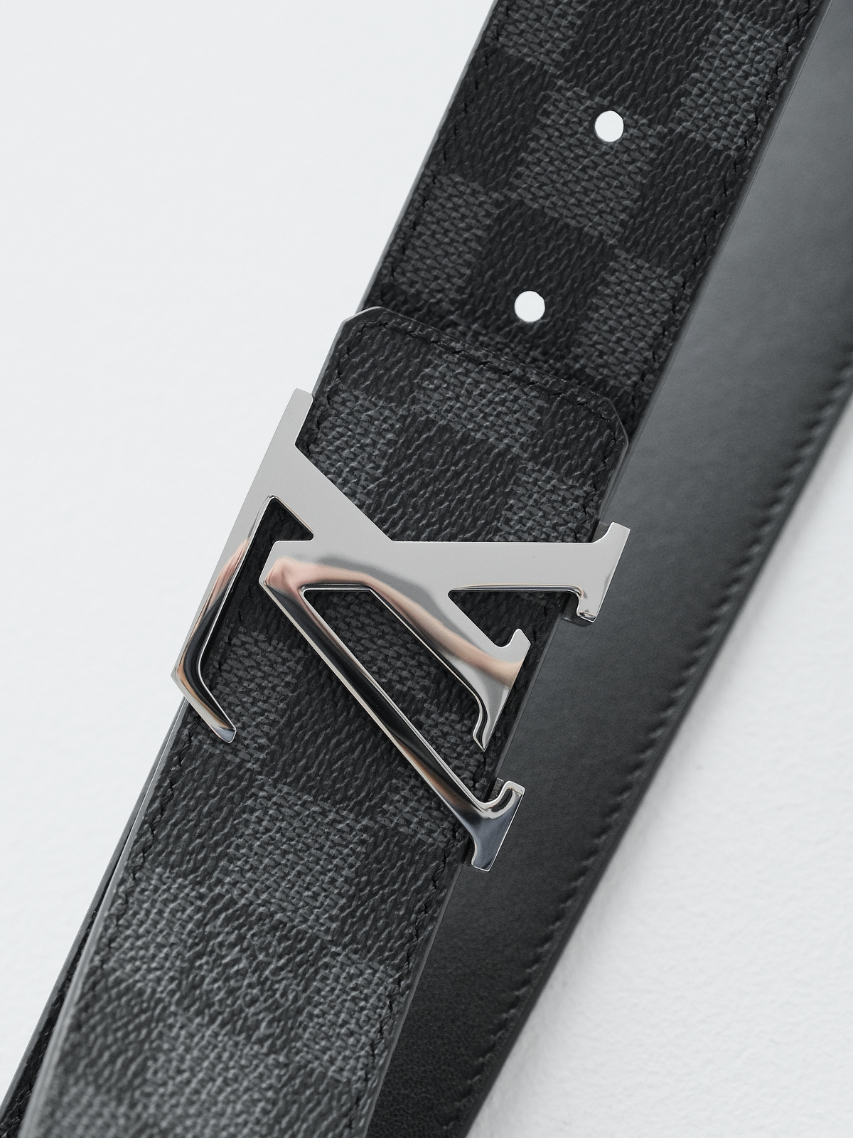 Men's double-sided belt width 4 cm.