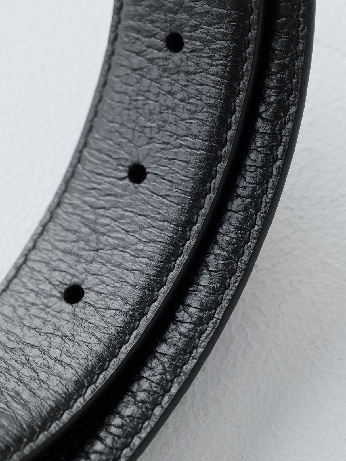 Ferragamo Muliang gun color buckle