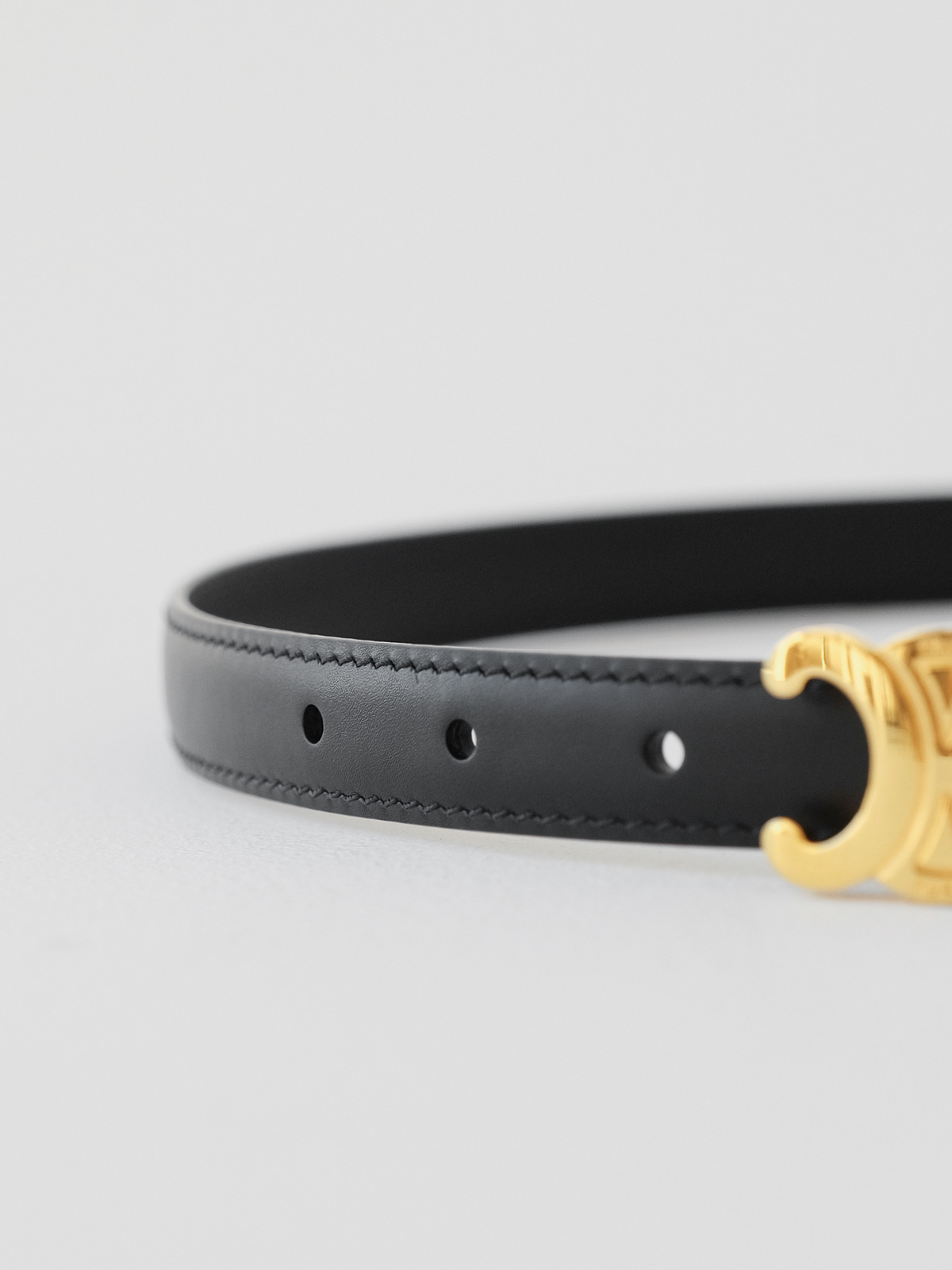 CELIN*ETRIOMPHE Arc de Triomphe cow leather belt with black gold buckle for men and women.
