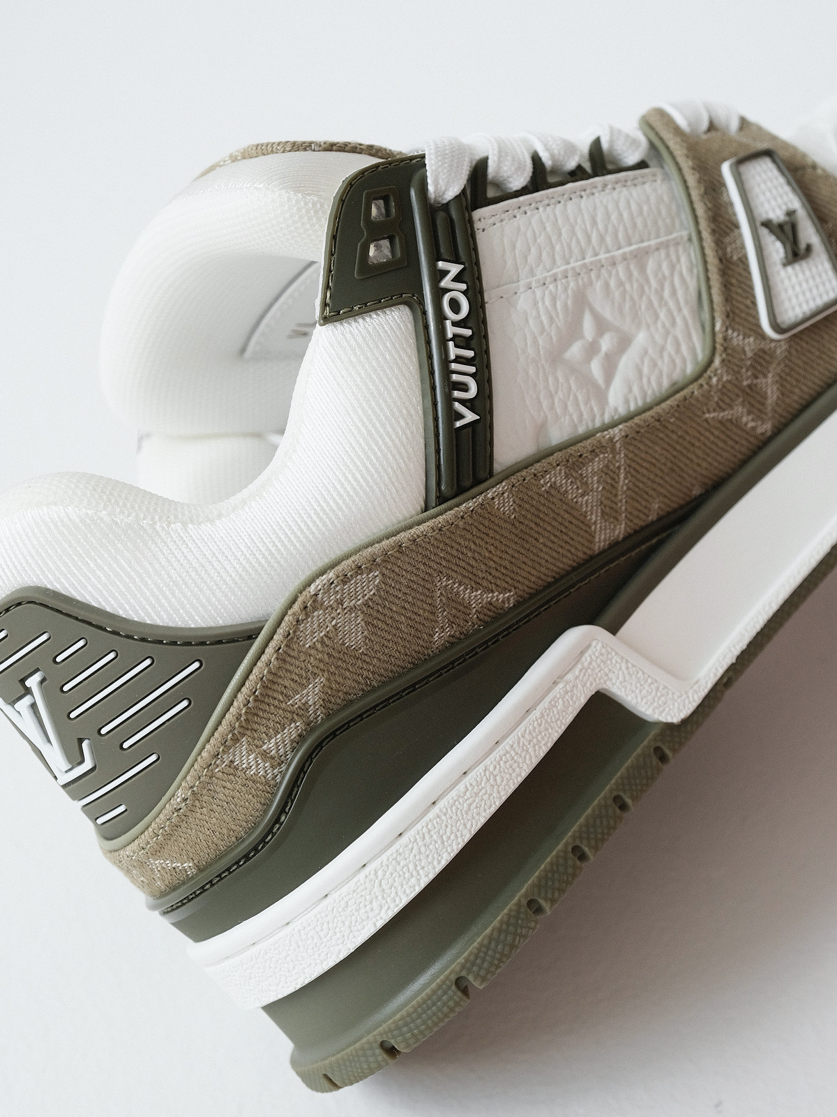 LOUIS VUITTON Trainer cow leather khaki green for men and women.