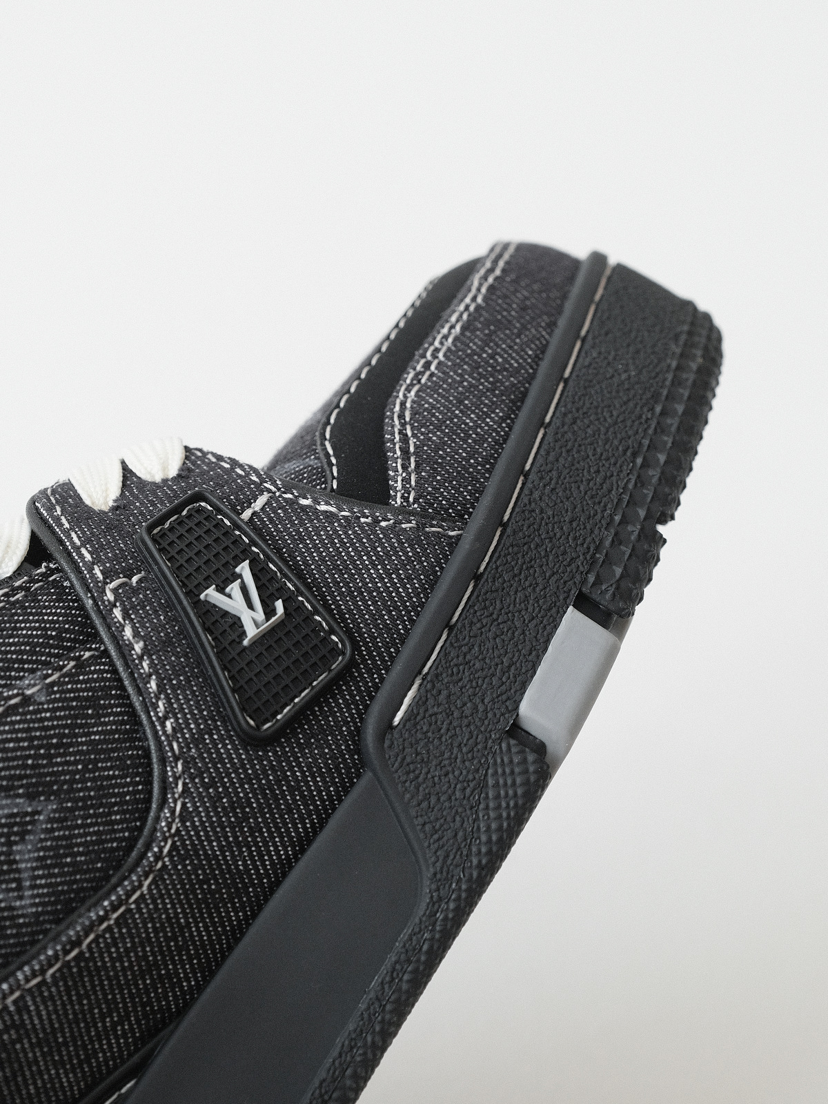 Louis Vuitton Louis Vuitton Trainer denim men's new