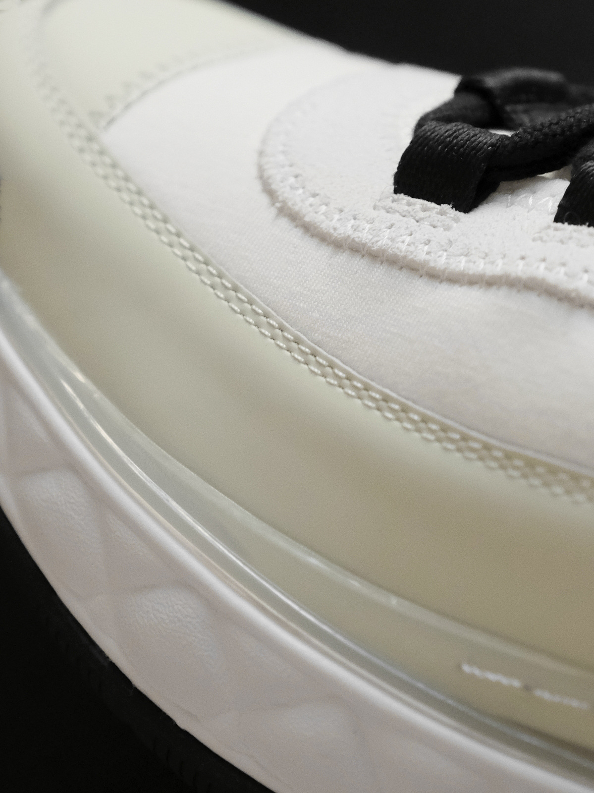 Chanel~~ the latest sports shoes; dad shoes