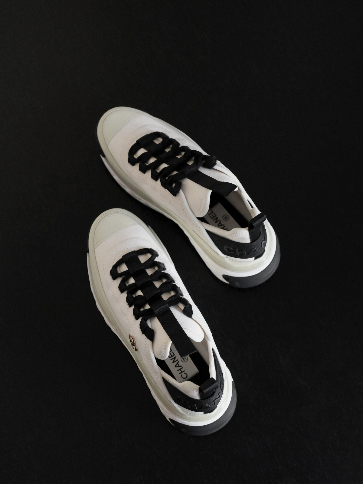 Chanel~~ the latest sports shoes; dad shoes