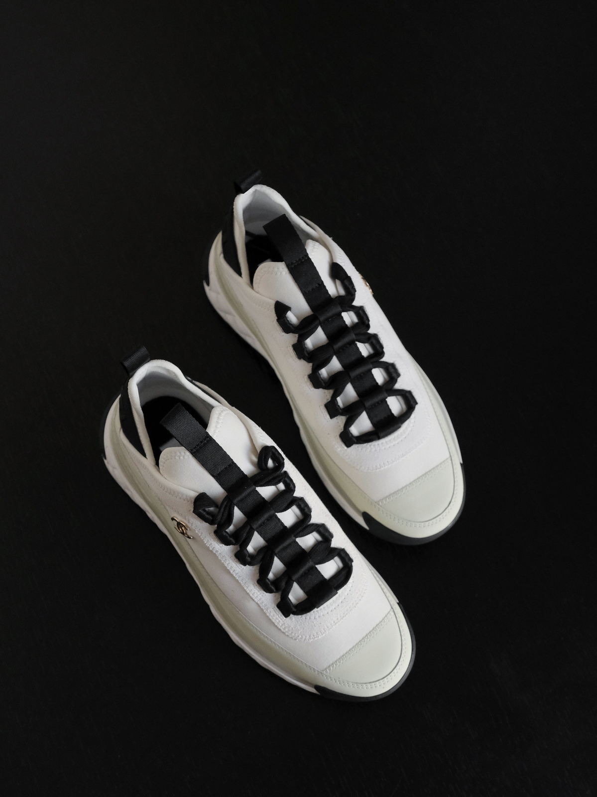 Chanel~~ the latest sports shoes; dad shoes