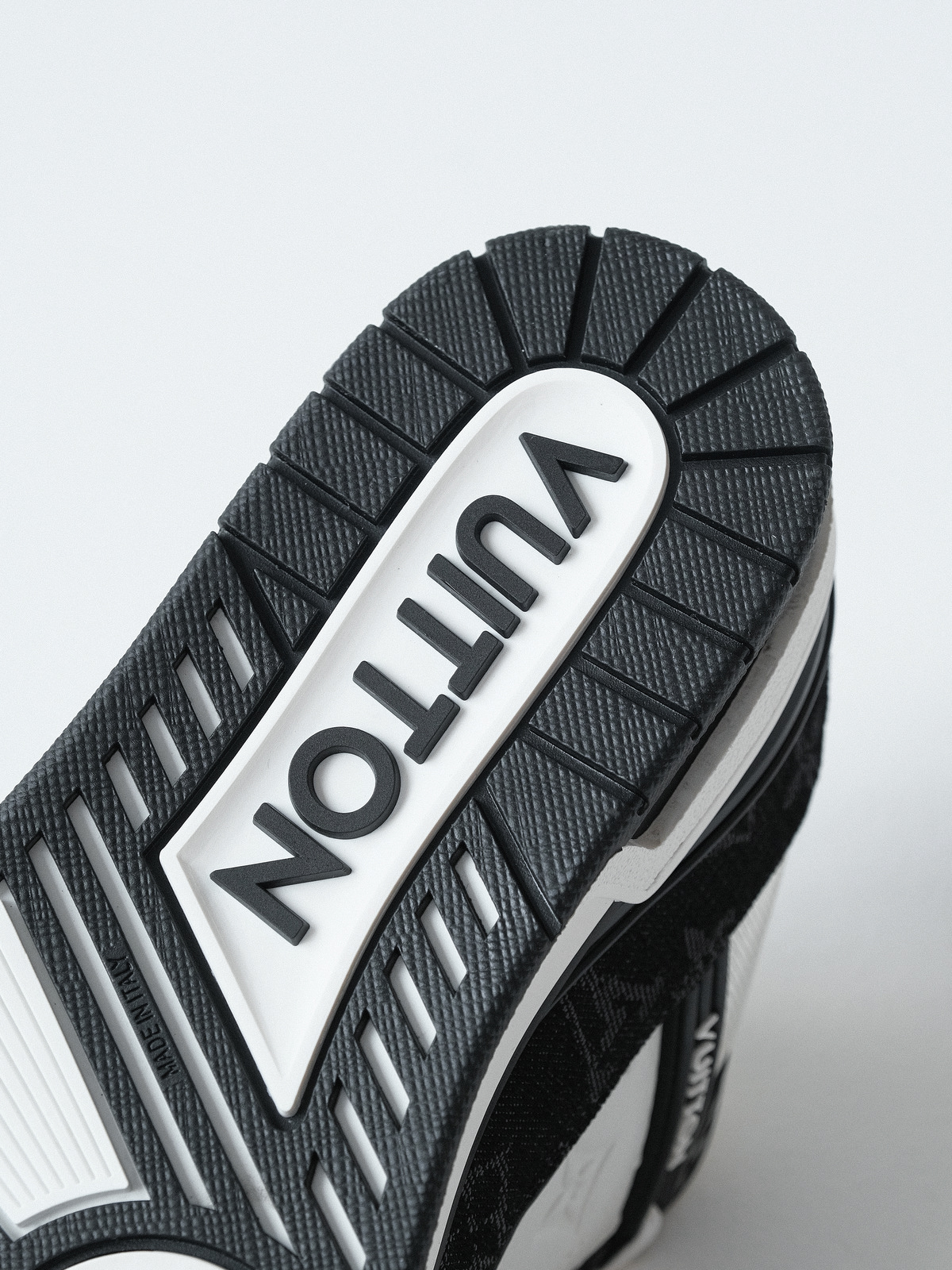 Louis Vuitton black shoes denim cloth shoes