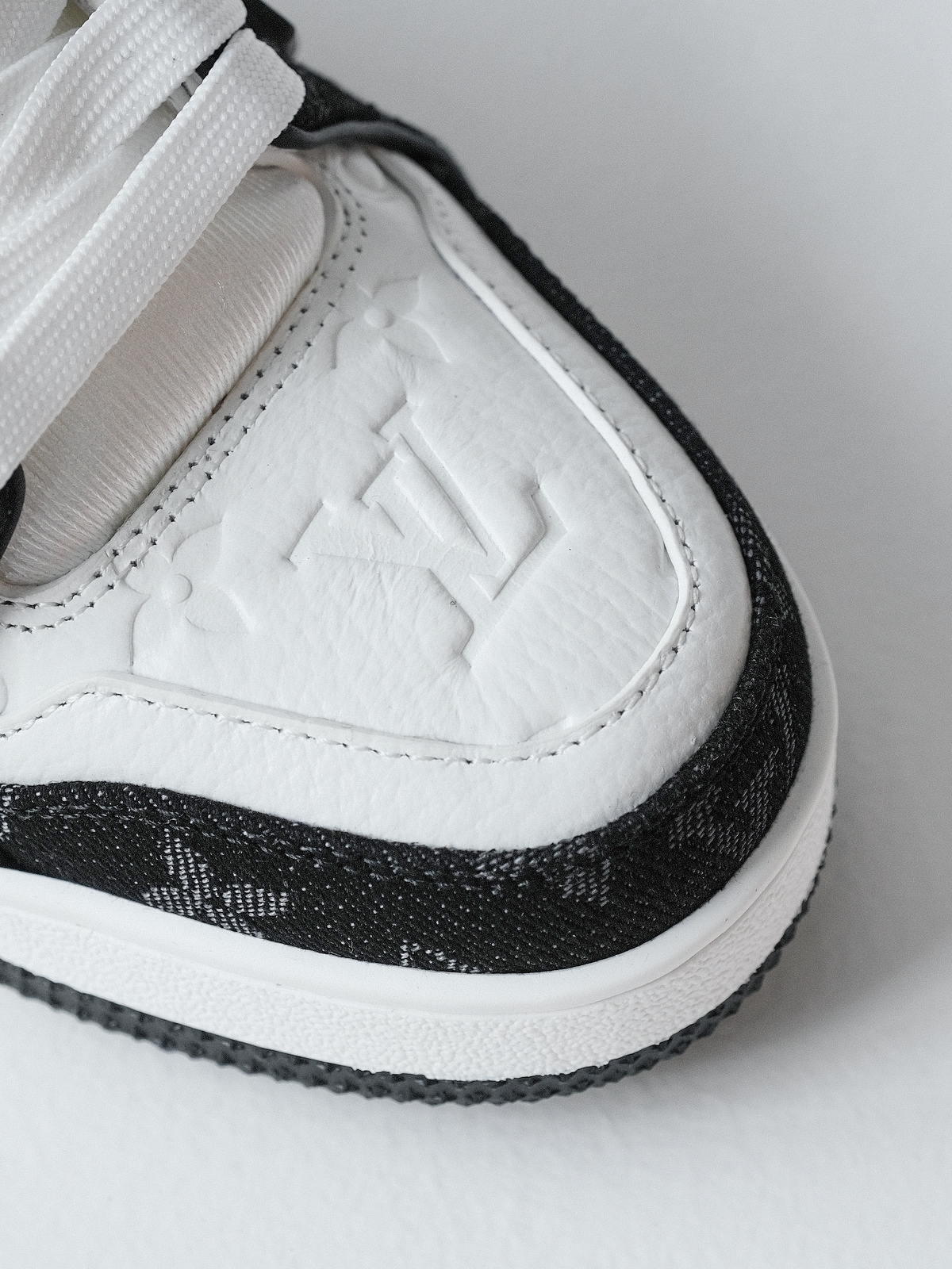 Louis Vuitton black shoes denim cloth shoes