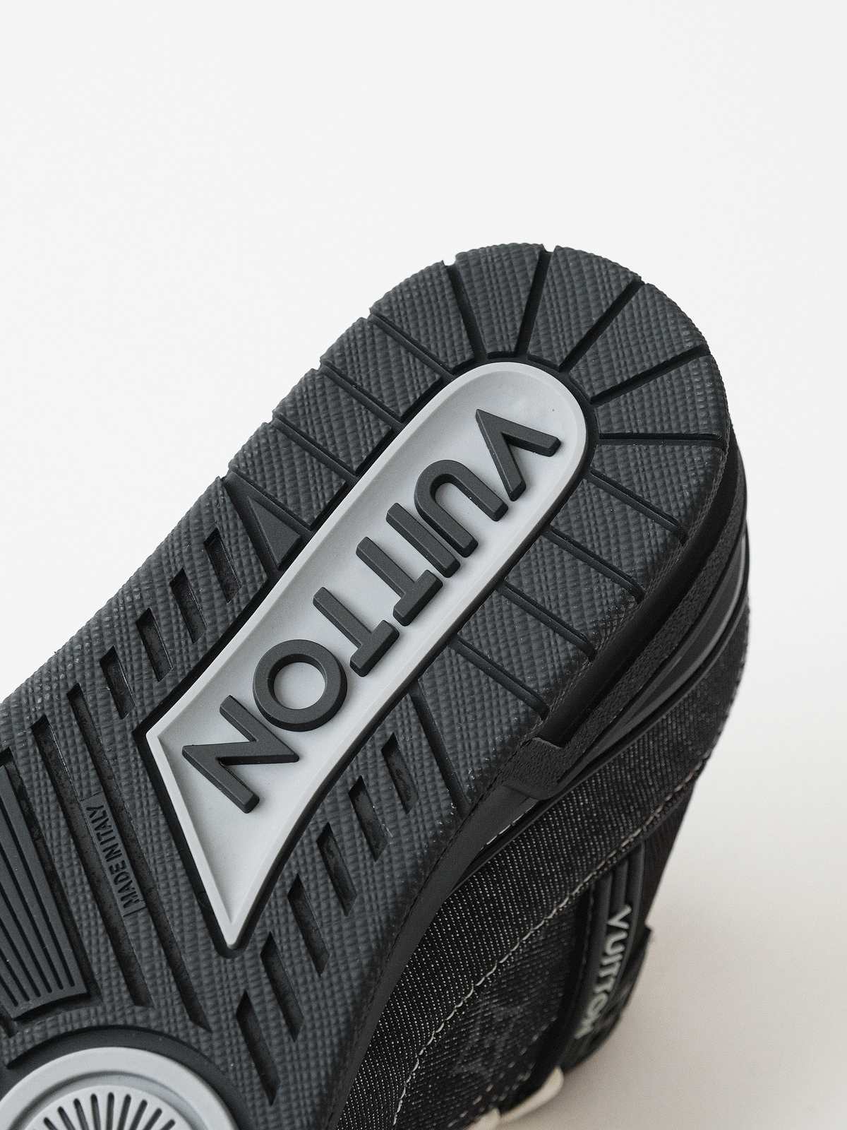 Louis Vuitton Louis Vuitton Trainer denim men's new