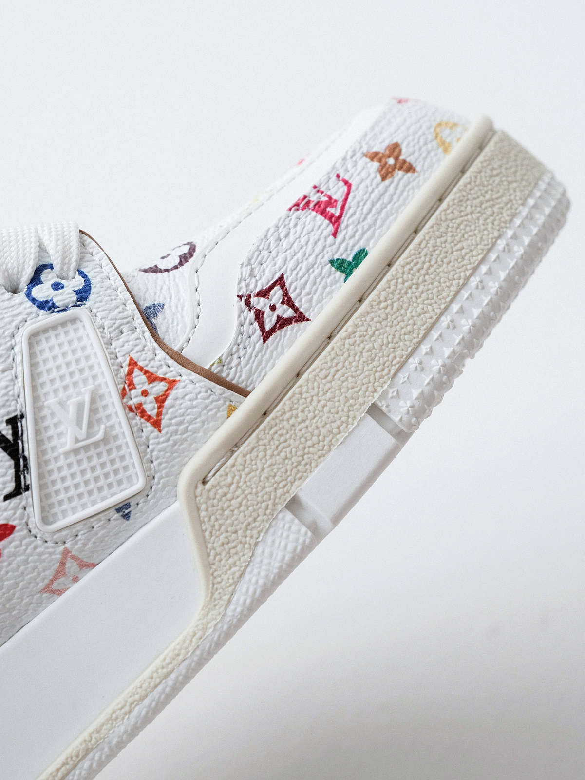 LV Murakami Takashi co-branded white tricolor Trainer