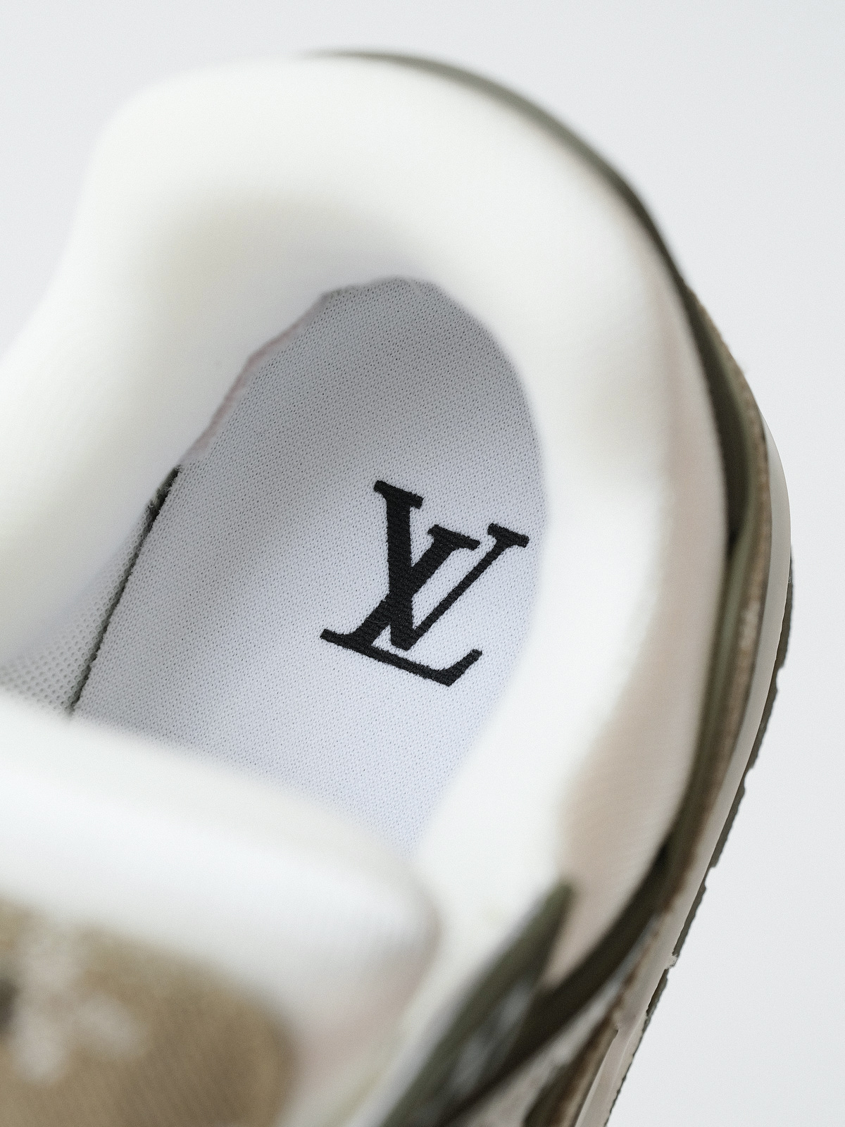 LOUIS VUITTON Trainer cow leather khaki green for men and women.
