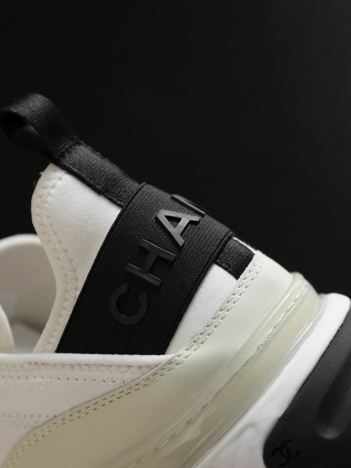 Chanel~~ the latest sports shoes; dad shoes