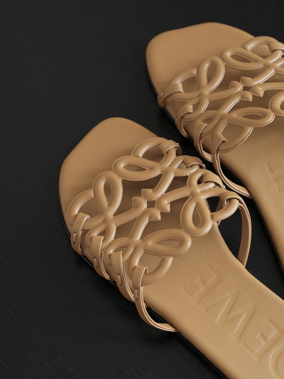 XX15-CG84黑+白+咖