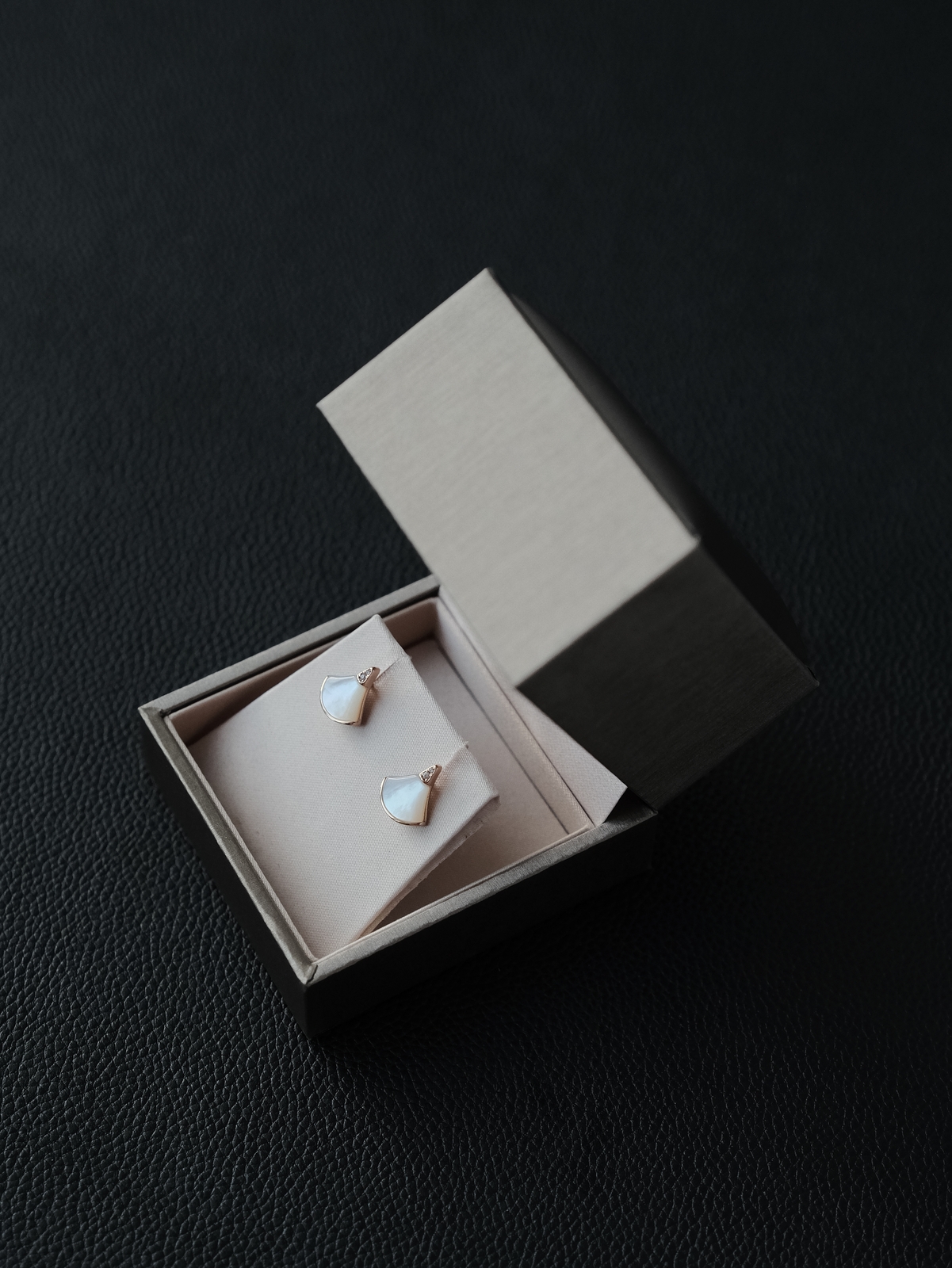 TB126-XK016短款白色