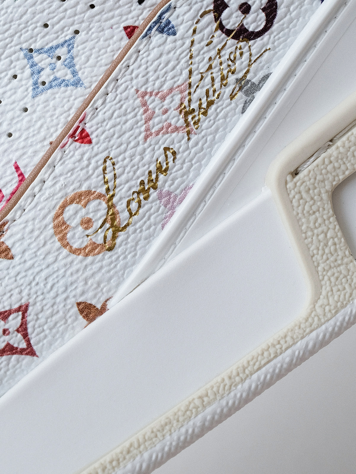 LV Murakami Takashi co-branded white tricolor Trainer