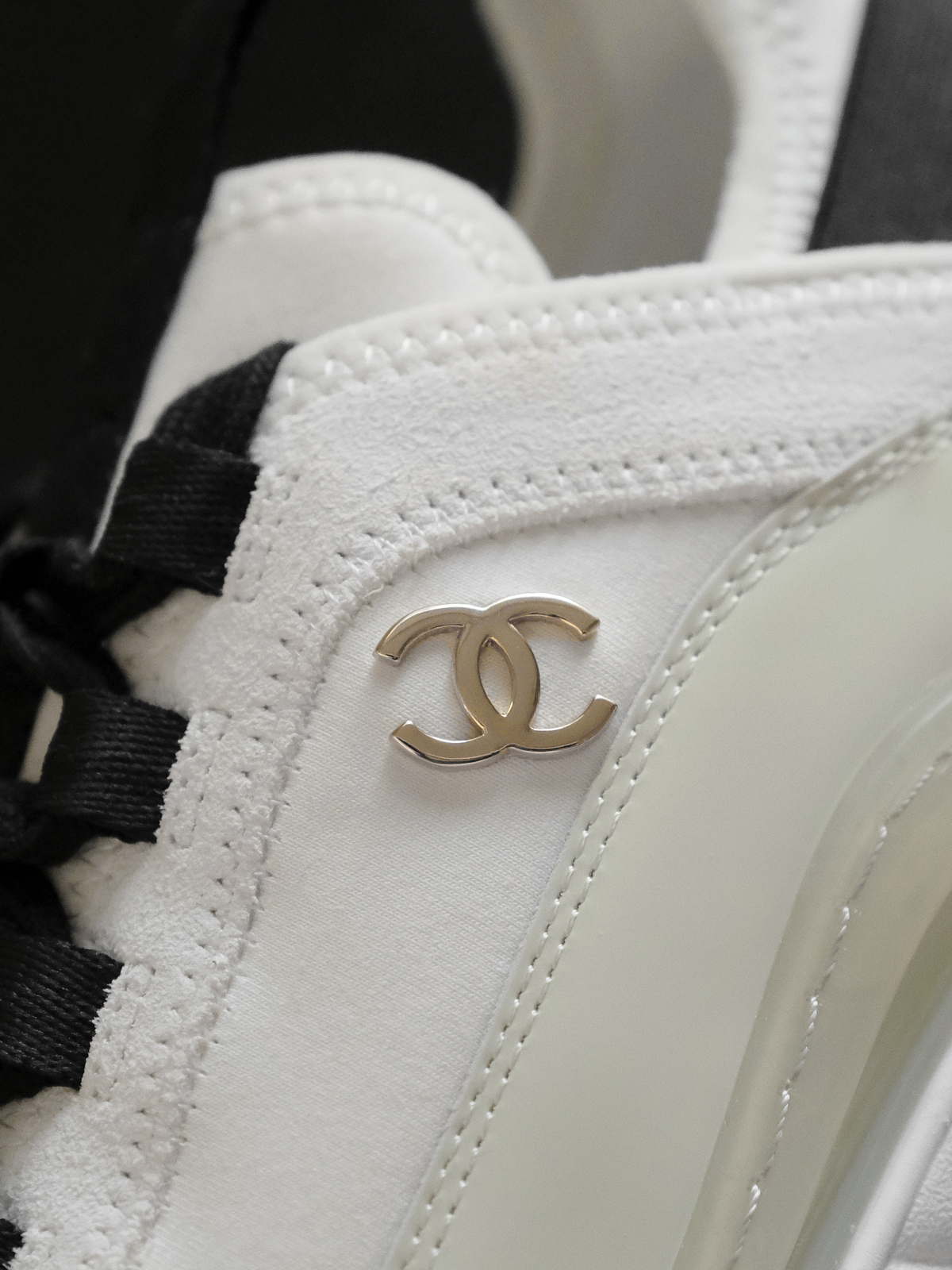 Chanel~~ the latest sports shoes; dad shoes