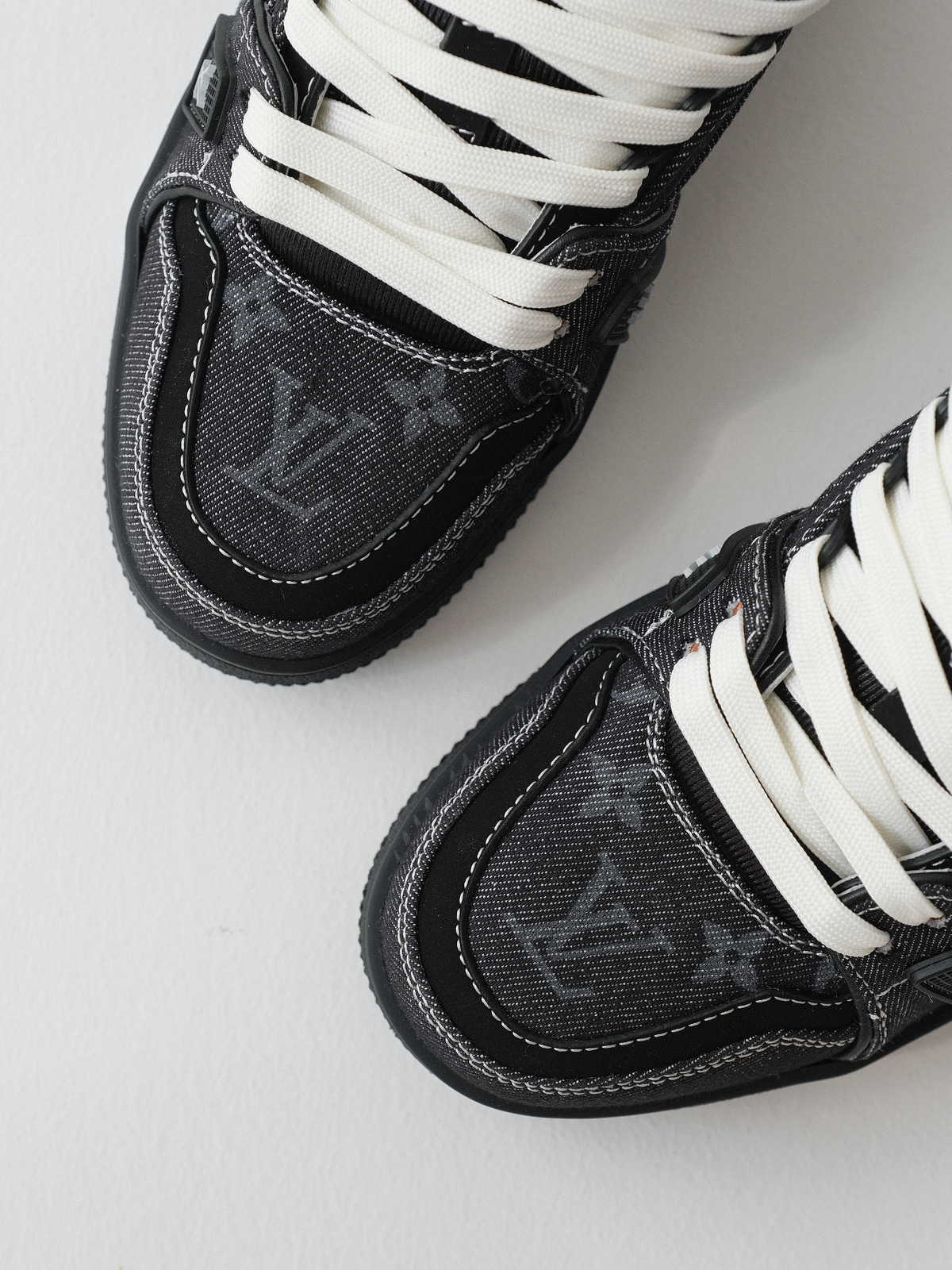 Louis Vuitton Louis Vuitton Trainer denim men's new