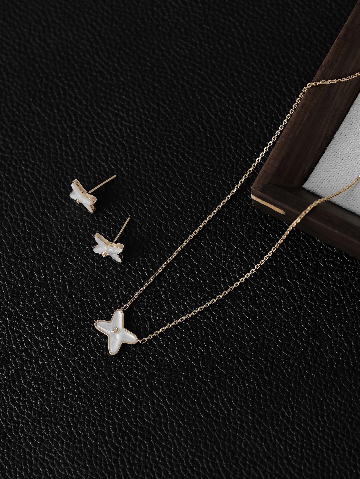 TB116-XK016耳环+006项链