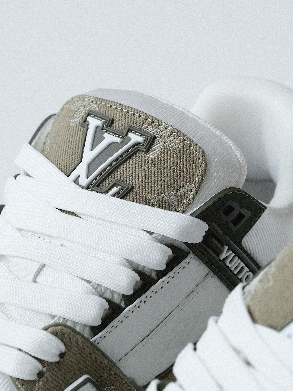 LOUIS VUITTON Trainer cow leather khaki green for men and women.