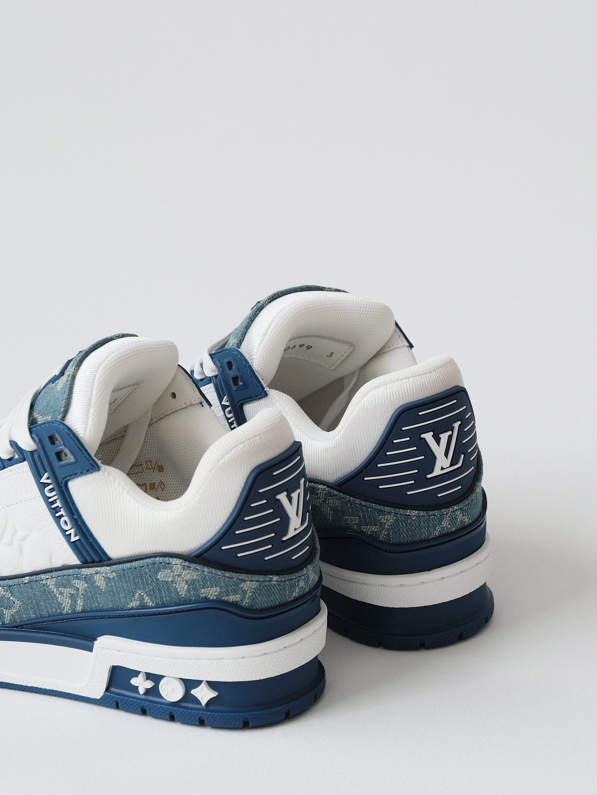 LOUIS VUITTON Trainer denim blue