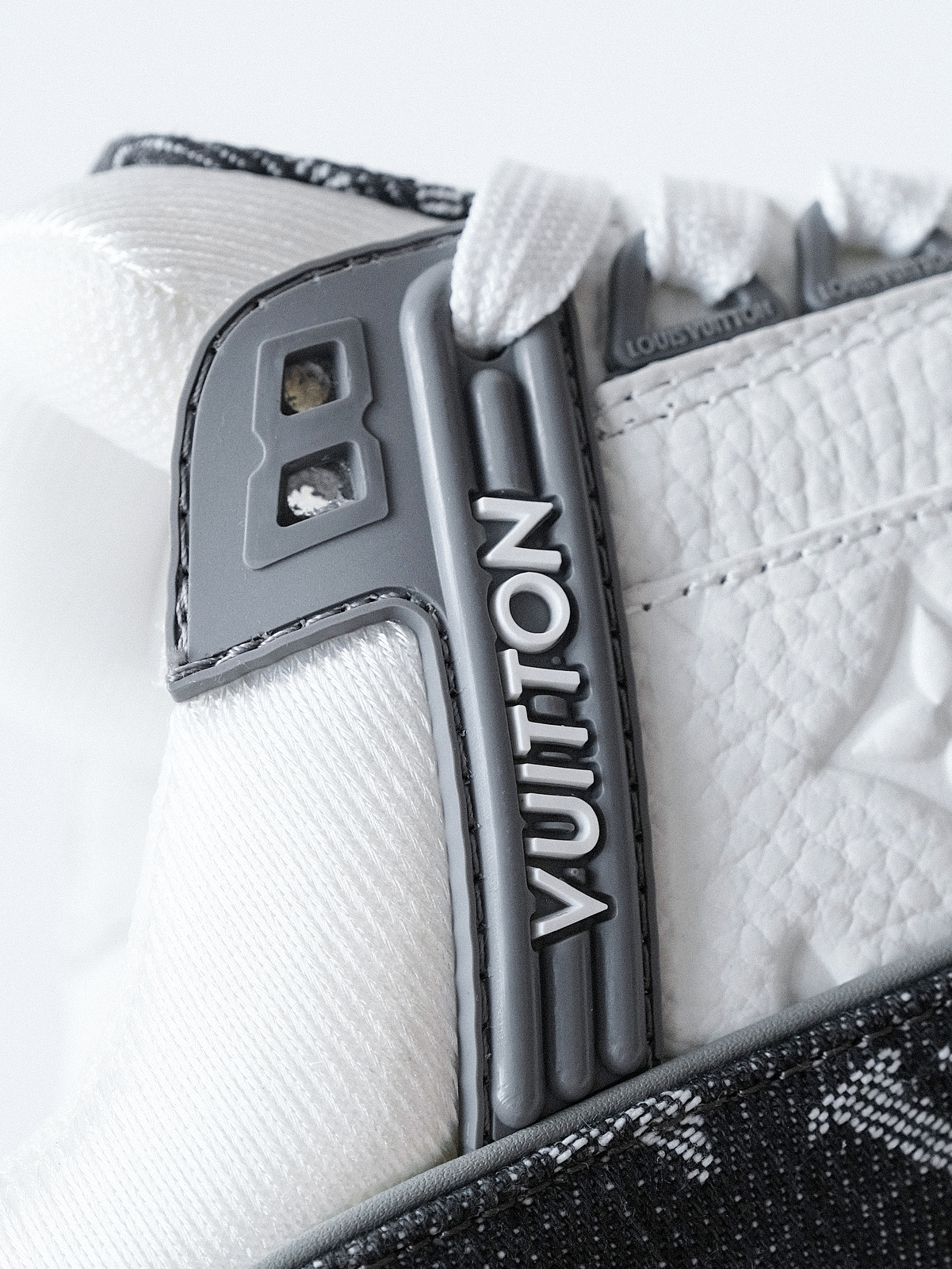 LV trainer Denmark's new/new color matching denim grey sneakers