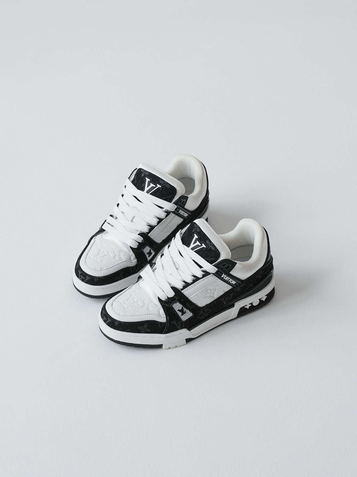 Louis Vuitton black shoes denim cloth shoes